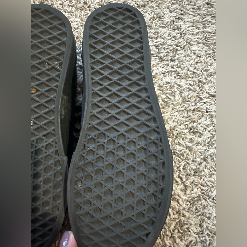 WOMEN'S CLASSIC VANS SKATE SHOES - Picture 4 of 4